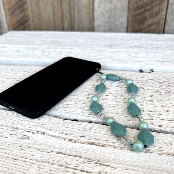 Cell phone charm - Picture 3 of 4